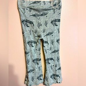 Flare pants with otters